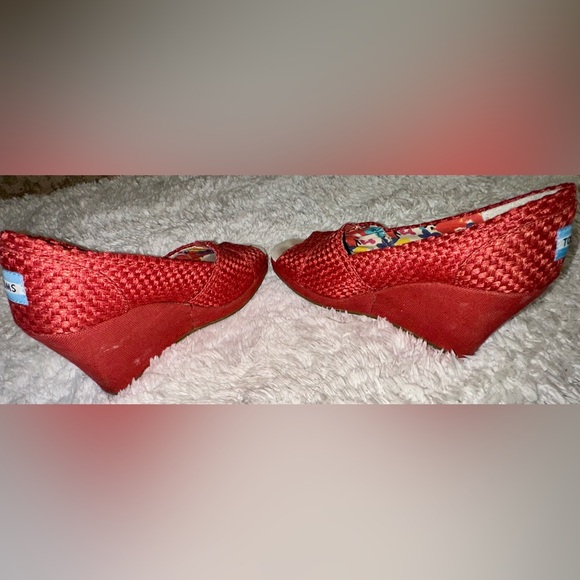 TOMS Savannah Burnt Red Woven Raffia Wedge - Women Color: Red Size: W7 - Picture 4 of 8